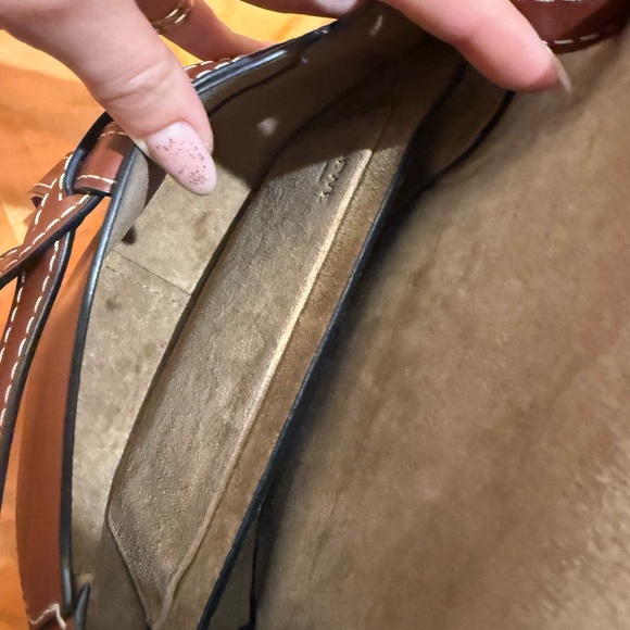 Loewe gate Brown Leather Crossbody Bag - Picture 11 of 16